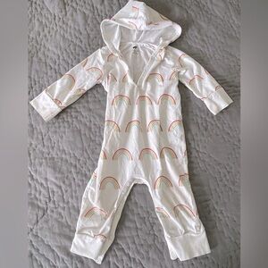Monica + Andy White Hooded Baby Romper Rainbows 12-18 months organic cotton
